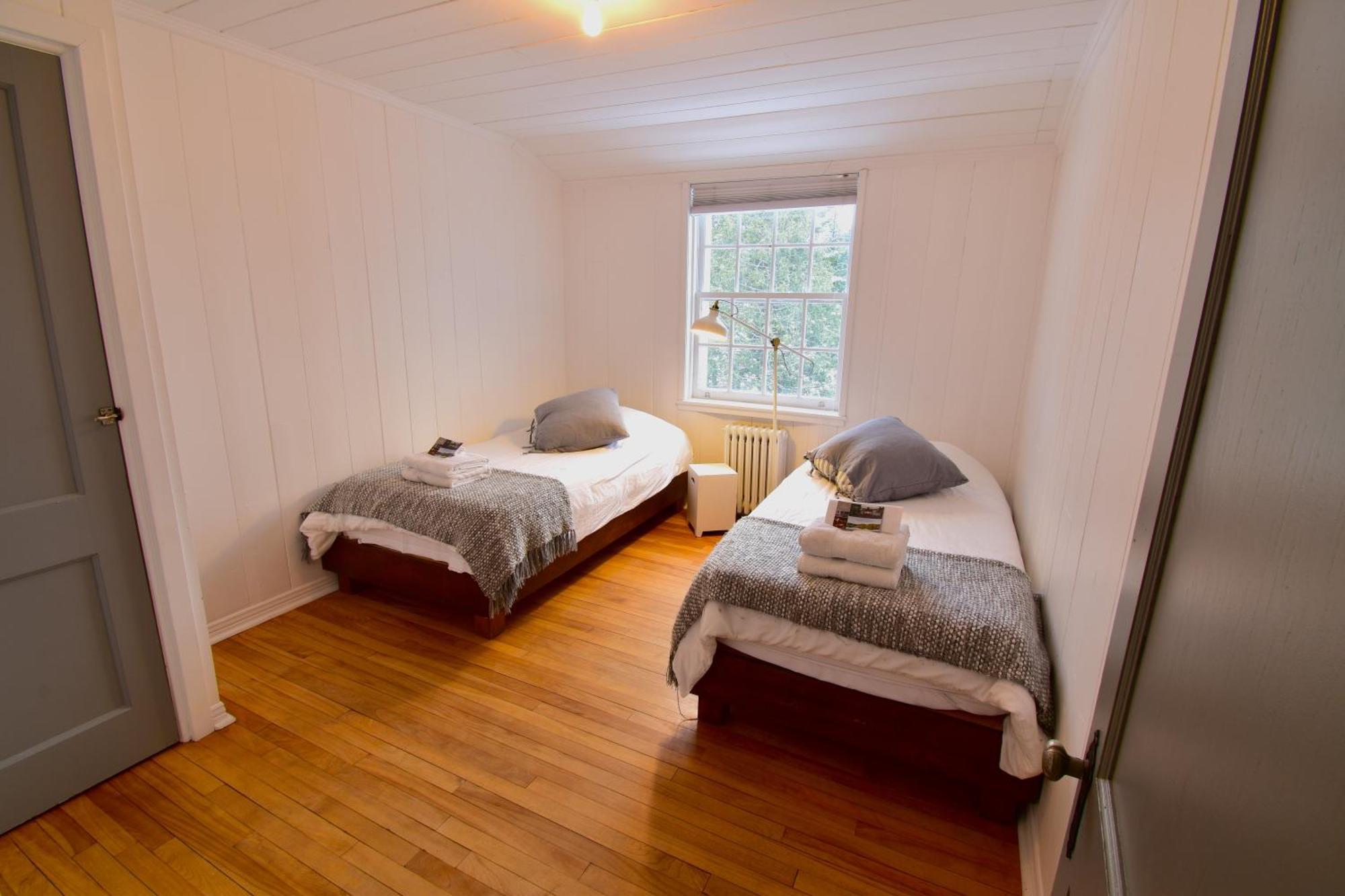 Le Partage Lodge: Destination Plein Air Et Sociale Val-Morin ภายนอก รูปภาพ