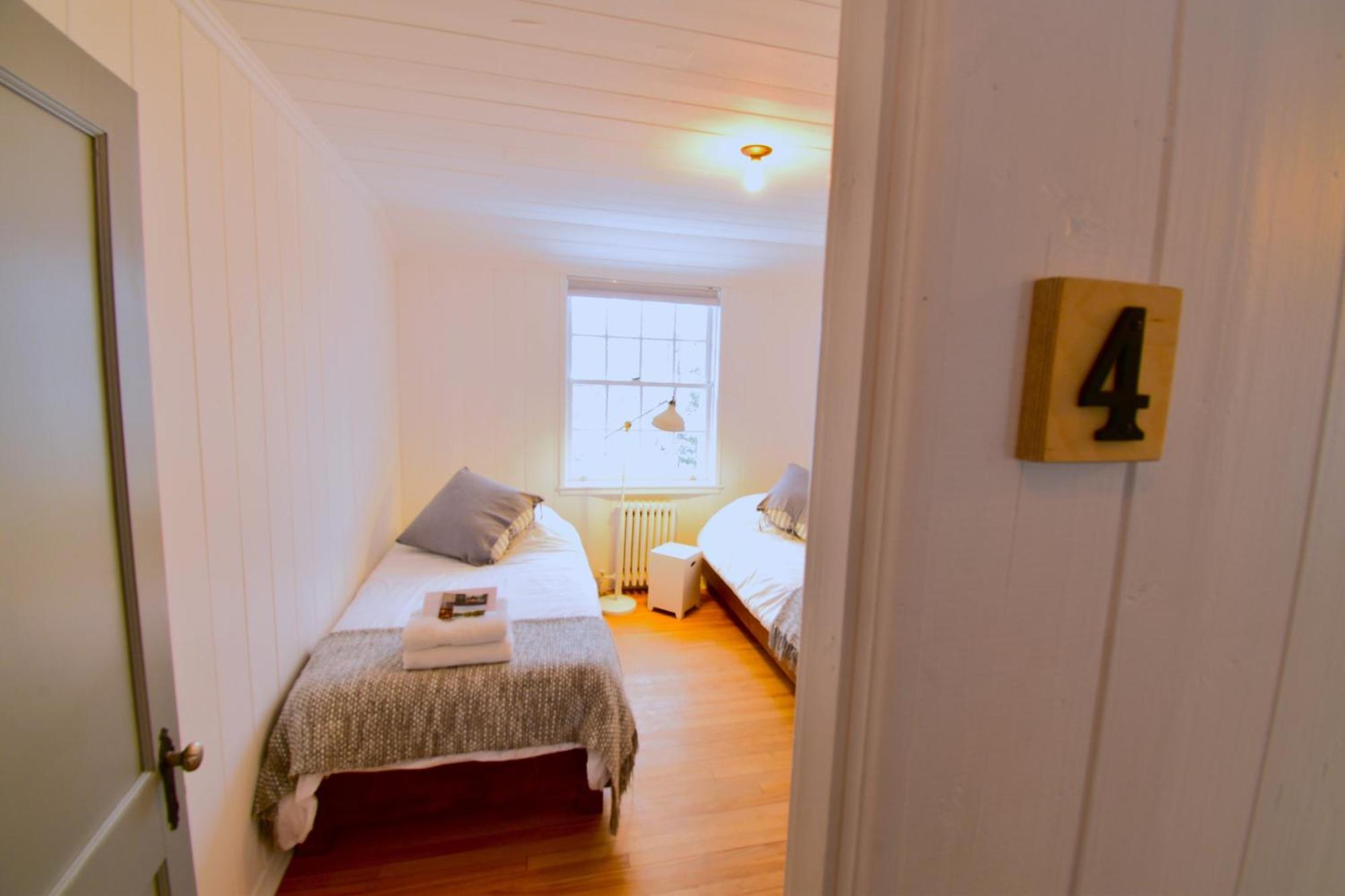Le Partage Lodge: Destination Plein Air Et Sociale Val-Morin ภายนอก รูปภาพ