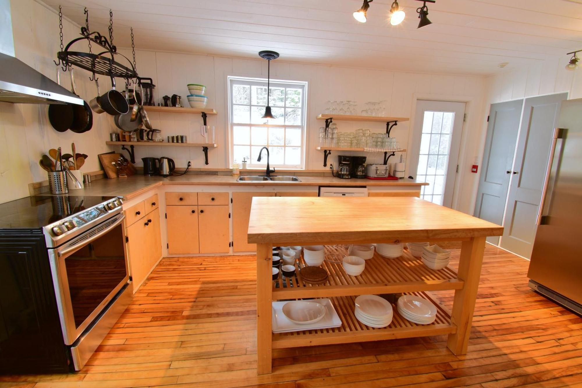 Le Partage Lodge: Destination Plein Air Et Sociale Val-Morin ภายนอก รูปภาพ